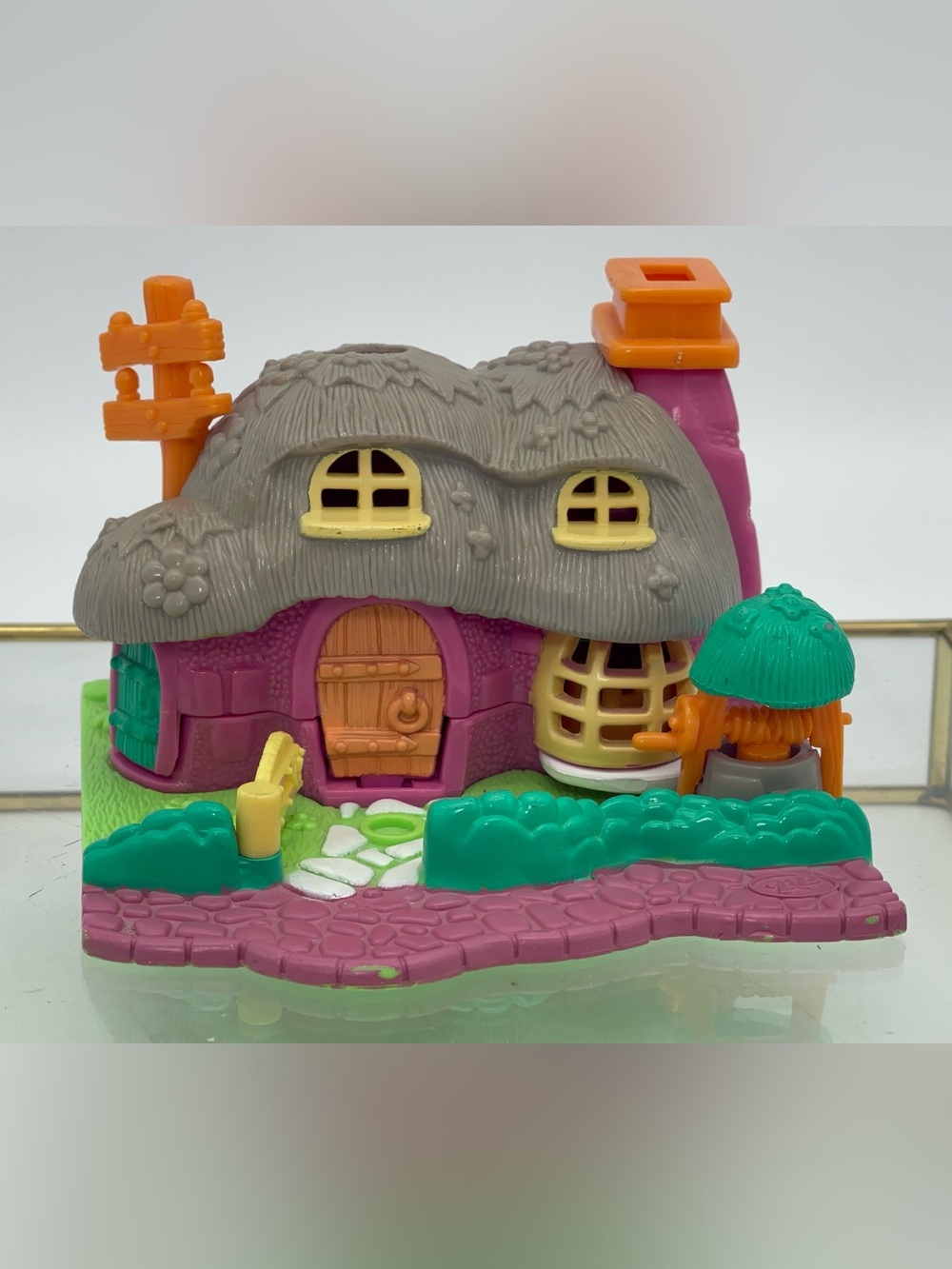 Vintage 1994 Polly Pocket Rabbit House